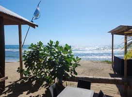 Ki's on di Beach