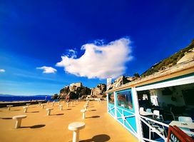 Cabana Beach Bar