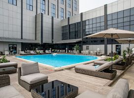 KRYSTAL PALACE HOTEL