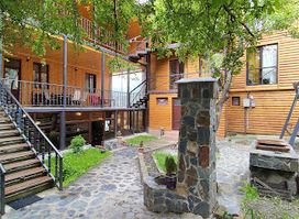 Nino Ratiani's Guesthouse
