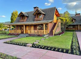 Puertolago Country Inn & Resort