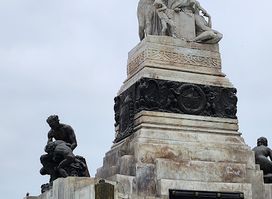 Pileta del Centenario de la Independencia