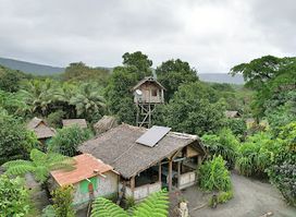 Thomas' Yasur View Lodge