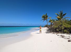 Shoal Bay Beach