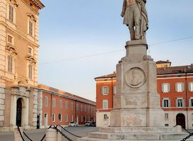 Monumento a Ciro Menotti