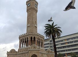 Konak Meydanı