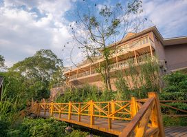 Chimpundu Lodge | Kibale Forest