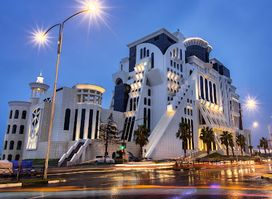 The Grand Gloria Hotel