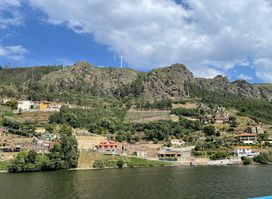Barcadouro – Sociedade de Turismo Fluvial e Terrestre Lda.