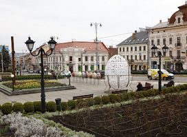 Tsentral'na Square