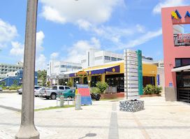 Acanta Mall