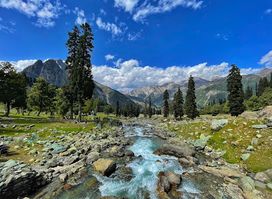 Thajiwas Glacier
