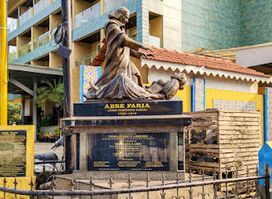 Statue of Abbe Faria