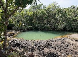 Makinit Hot Springs