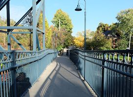 MacLennan Ave Footbridge