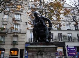 Statue de Diderot