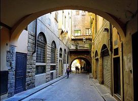 Via dei Girolami