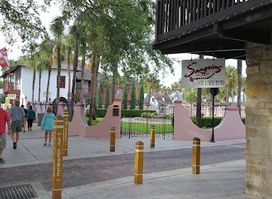 Acosta House