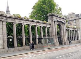The Kirk of St. Nicholas Colonnade