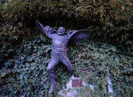 Sergei Parajanov Statue