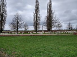 Spoilbank Commonwealth War Graves Commission Cemetery