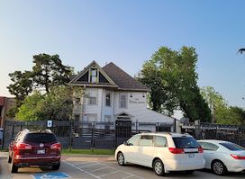 The Patriarch Craft Beer House & Lawn