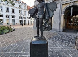Papageno statue
