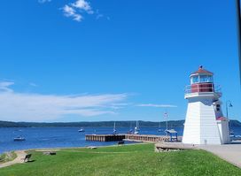 Renforth Lighthouse