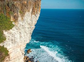 Karang Boma Cliff
