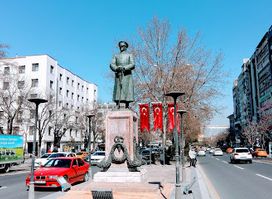 Mareşal Atatürk Anıtı