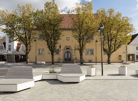 Kuressaare raekoda – Saaremaa Vallavolikogu