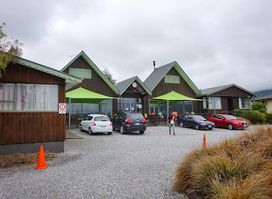 YHA Wanaka Backpacker Hostel