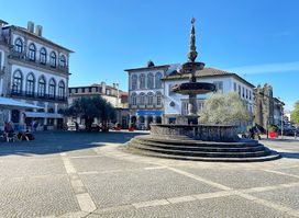 Chafariz do Largo de Camões