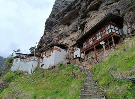Kila Goenpa Nunnery