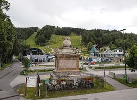Carolus-Denkmal