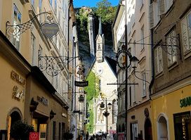 Getreidegasse Street