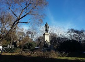 Monumento a Camillo Benso conte di Cavour