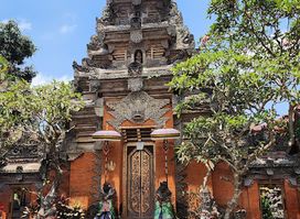 Puri Saren Agung Ubud ( Puri Saren Ubud )
