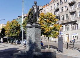 Monument to Hipolit Cegielski in Poznań