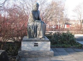 Selma Lagerlöf Staty
