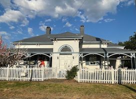Mary Poppins House