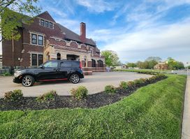 Glossbrenner Mansion