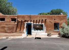 The Oldest House Indian Shop