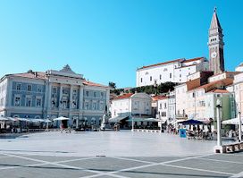 Tartini Plaza