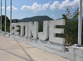 Place for pictures with Cetinje