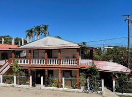 SAINT Charles Inn