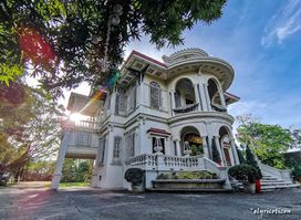 Molo Mansion