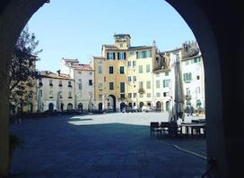 Piazza dell'Anfiteatro