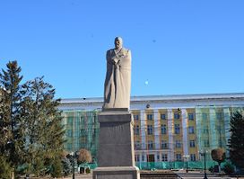 Абай ескерткіші