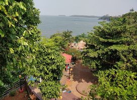 Overburry's Folly ഓവർബെറി ഫോളി